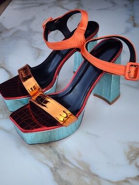Women's 9 Orange Metallic & Aqua Crocodile Embossed Block Heel Sandals.